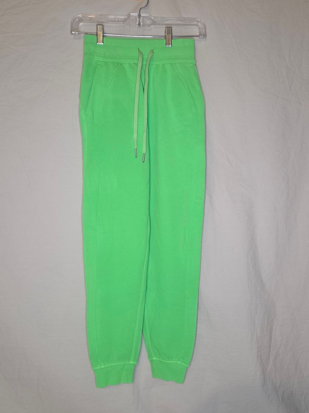 Lululemon W5EEQS Scuba French Terry Jogger Neon Dye Solid Scream 27" SZ 0 NWOT